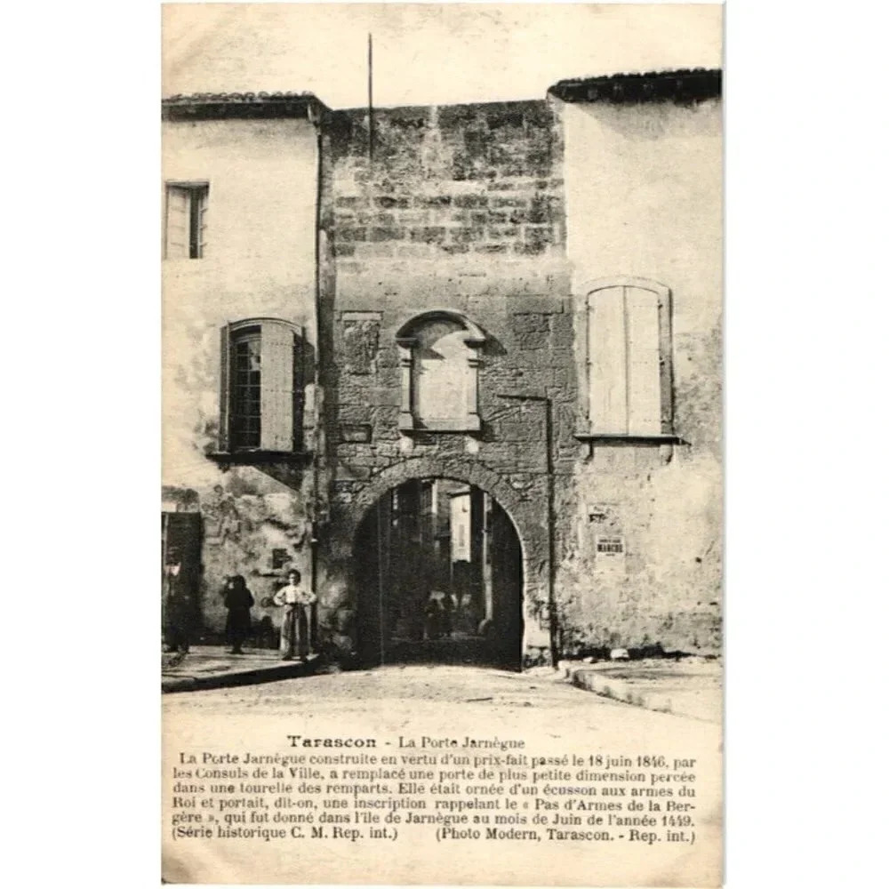 Tarascon La Porte Jarnègue- Tarascon, France Postcard